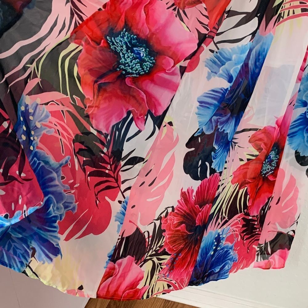 NWT Guess Floral Halter Lightweight Maxi Dress in Pink & Blue Size XS - Picture 9 of 12